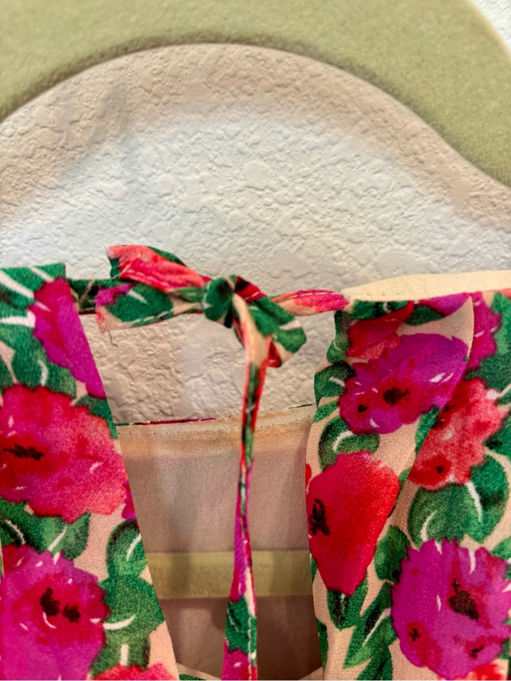 Endless Rose Floral Bubbled Crop - Picture 5 of 8